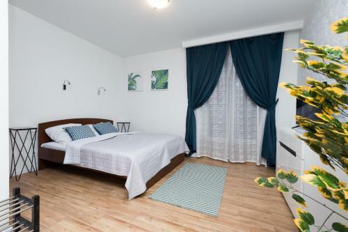 Wawel Apartments - Riverside Castle
