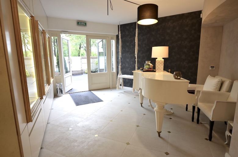 A11 Apartments & Spa Dermique