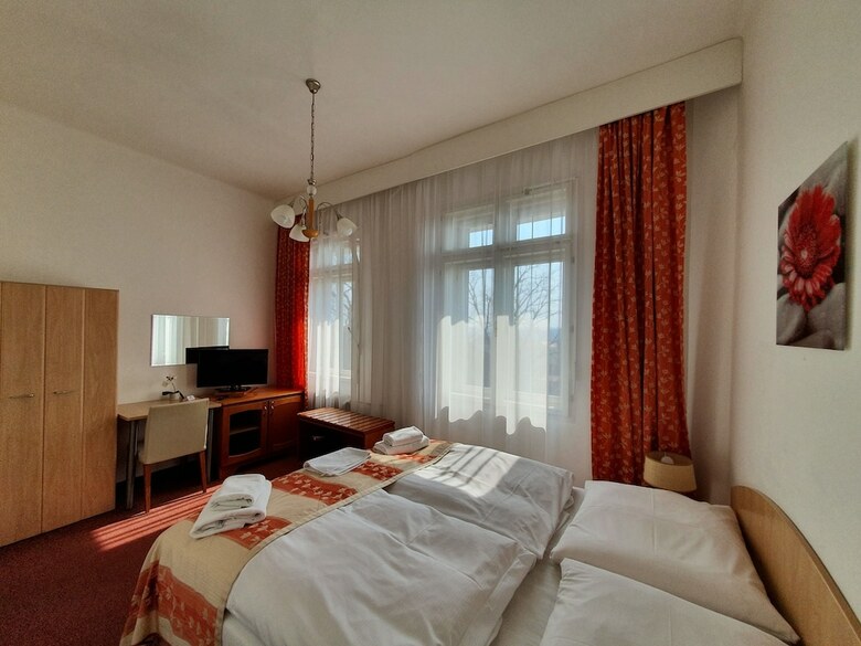 Hotel Penzion Domov Mladeze Jana