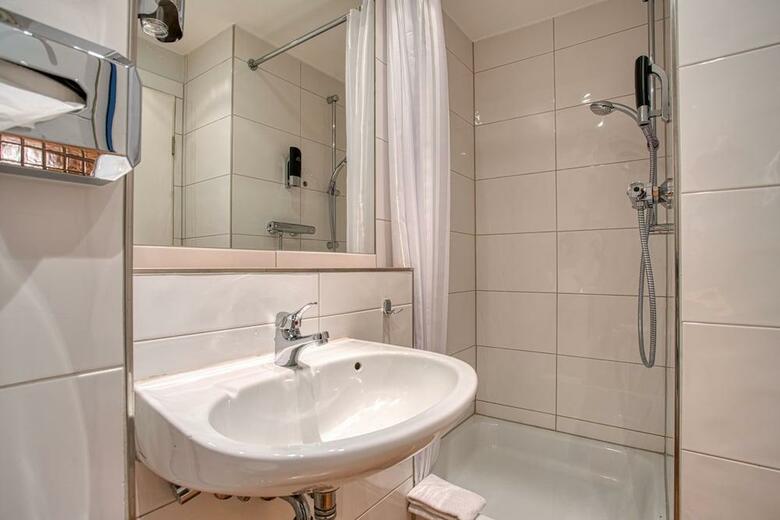 Hotel Kommerz