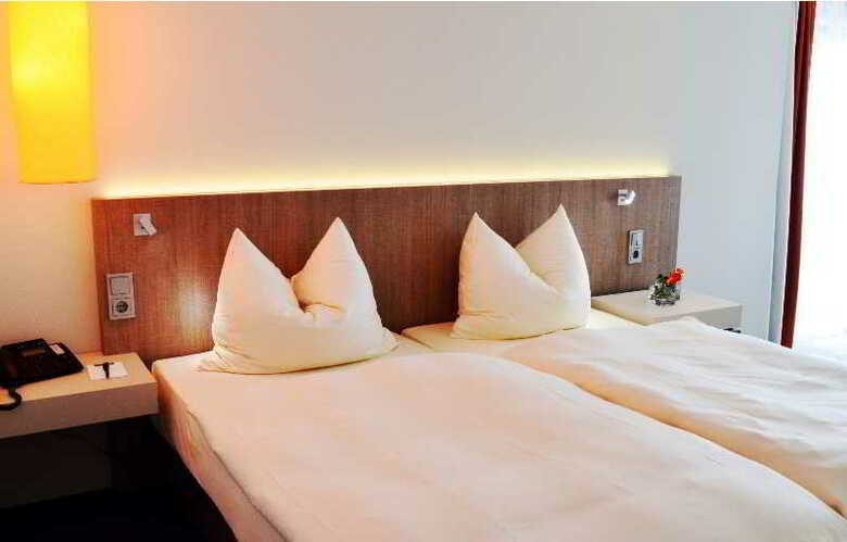 Hotel Kommerz