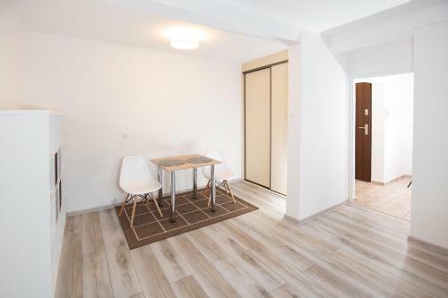 100-sio Apartamenty Budget II