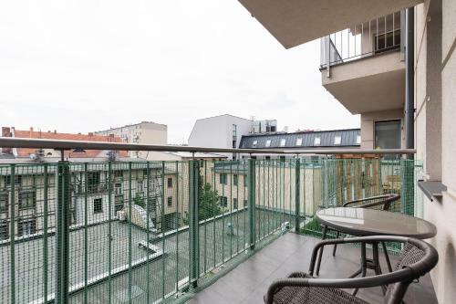 Modern Apartment In Pozna? D?browskiego