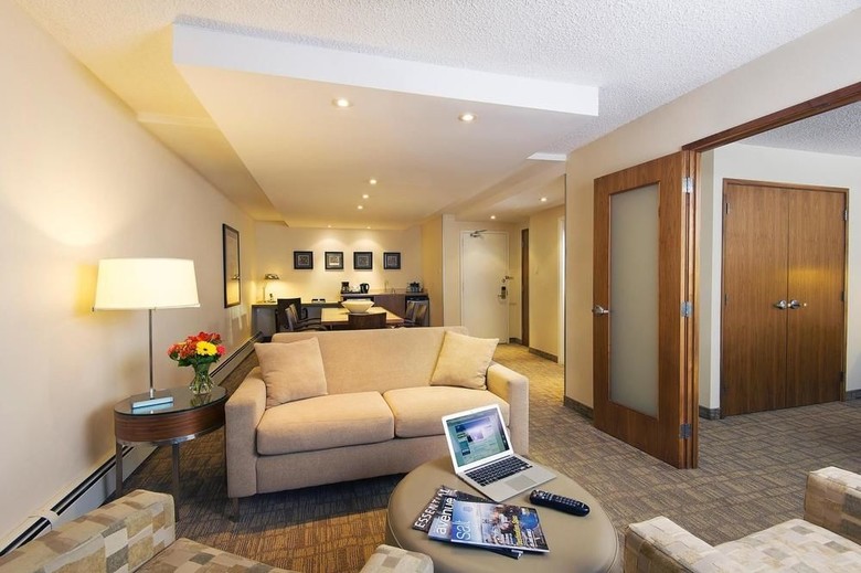 International Hotel Of Calgary