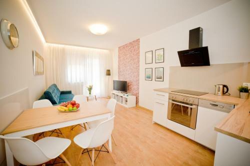Charlotte Apartment - Hav Aparts