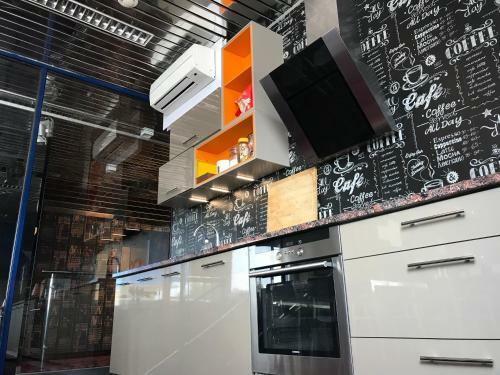 Albergue Loft Car Factory