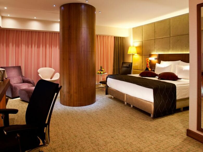 Hotel Crowne Plaza Istanbul Harbiye