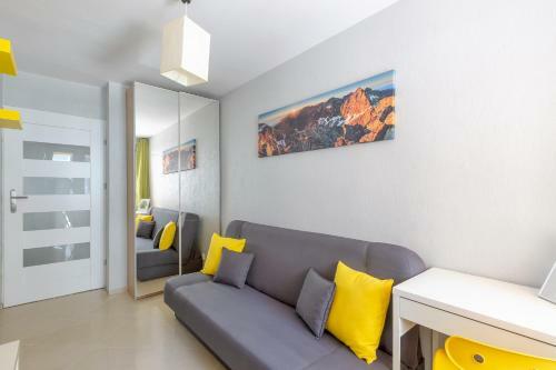 Lemonade Apartment In City Centre