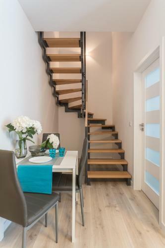 Deluxe Apartments By The Railway Station