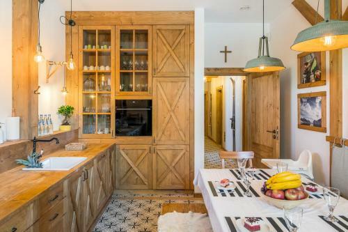 Rent Like Home - Willa Zoni�wka