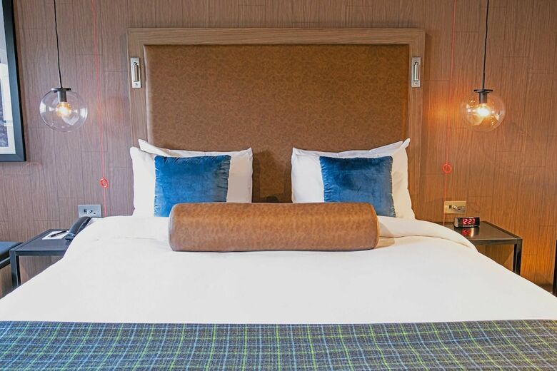 Sandman Signature Aberdeen Hotel