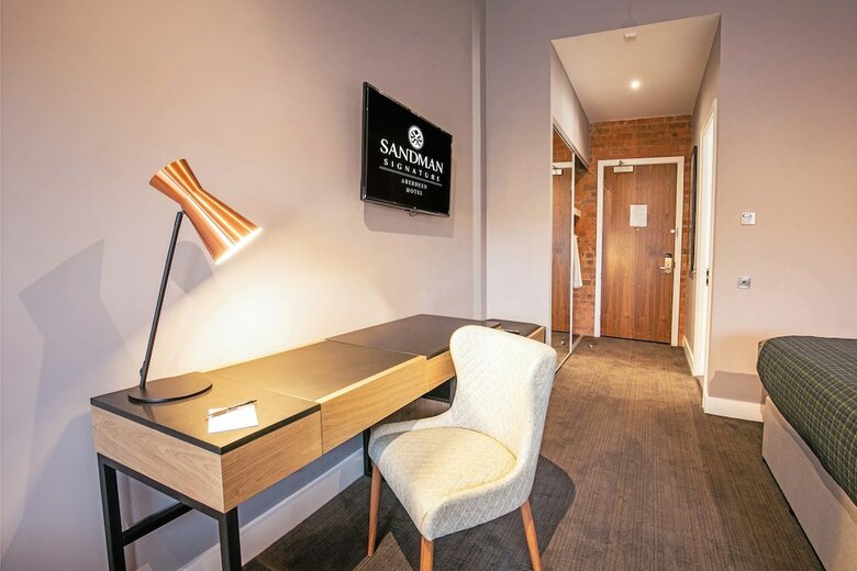 Sandman Signature Aberdeen Hotel
