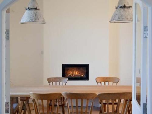 The Lookout, Alnwick