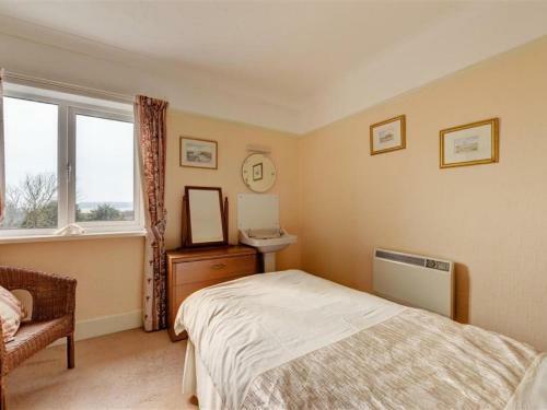 Spacious Villa In Amroth With Garden