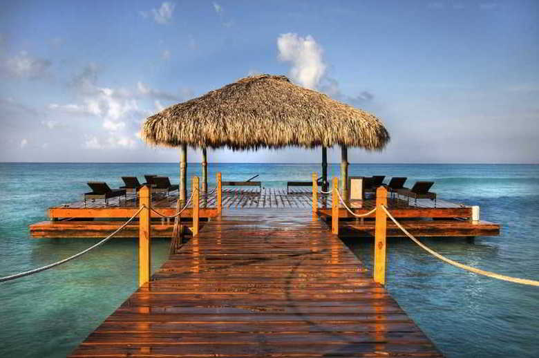 Hotel Cadaques Caribe Resort And Villas