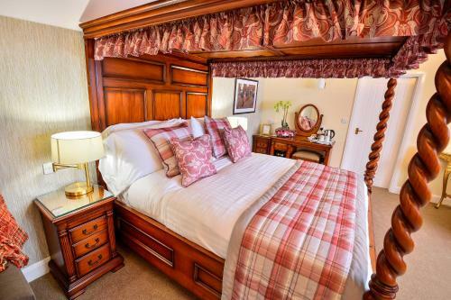 Hotel The Coach And Horses