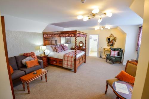 Hotel The Coach And Horses