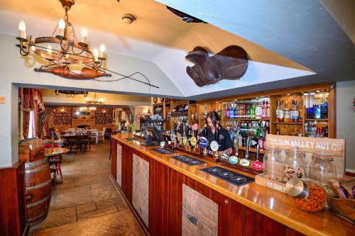 Hotel The Coach And Horses