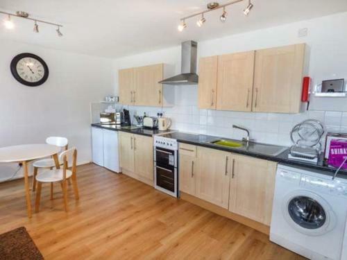 Marina Apartment, Y Felinheli