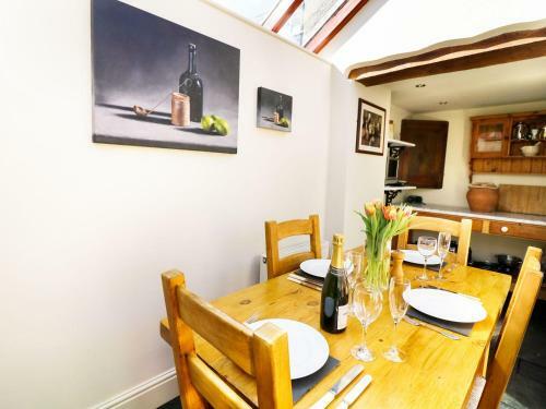 11 The Village, Yelverton