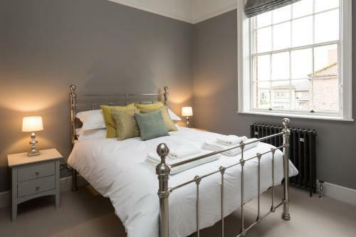 City Apartments - Fossgate Bridge