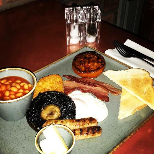 Hostal Lil's Bar And Bistro