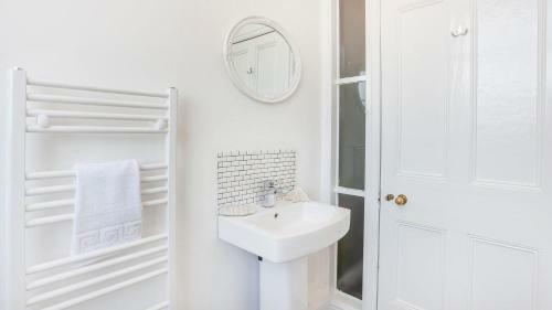 Melrose Yard - City Centre Apartment