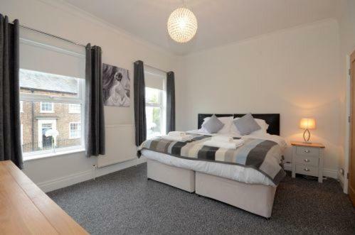 Holgate Premier 3 Bedroom Apartment