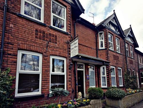 Bed & Breakfast St Marys Guest House