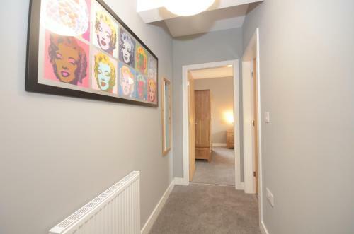 Apartamento Froghall Suites