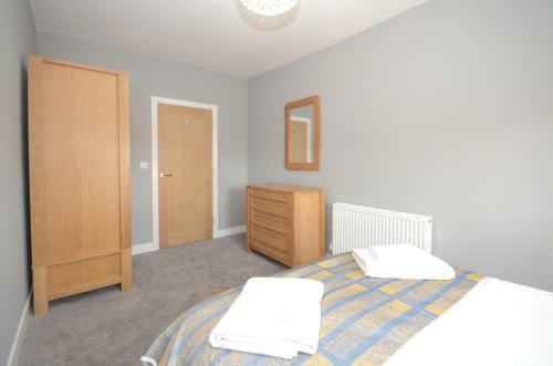 Apartamento Froghall Suites