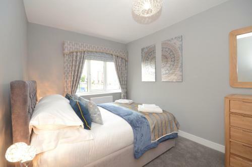 Apartamento Froghall Suites