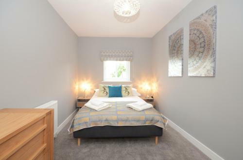 Apartamento Froghall Suites