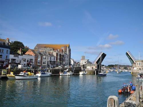 Azure Apartment, Weymouth