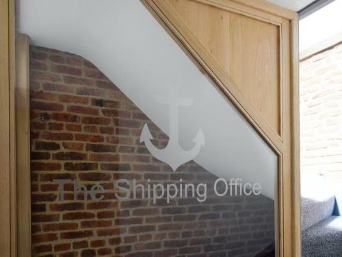The Shipping Office