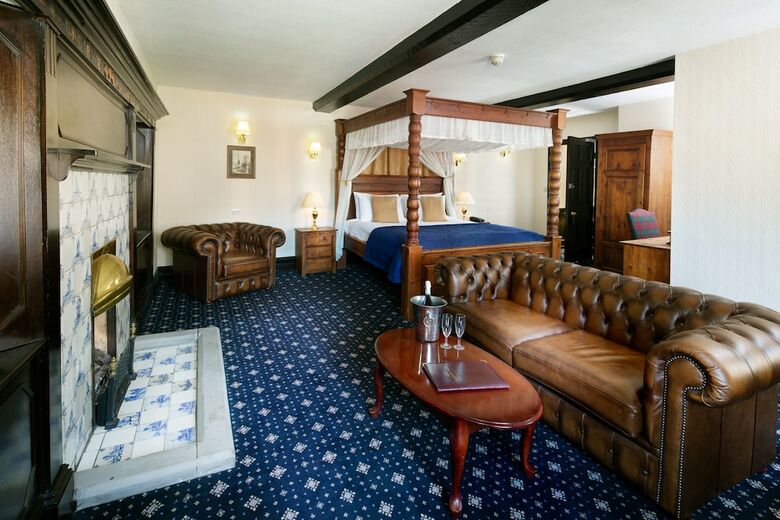 Bagdale Hall Hotel & Annex