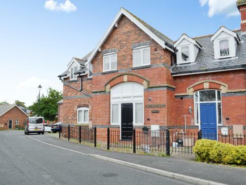 Waverley Cottage Beechings Mews