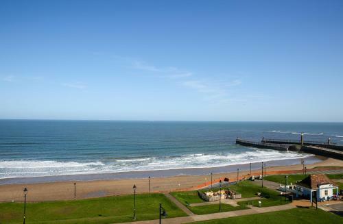 Hostal Riviera Guesthouse