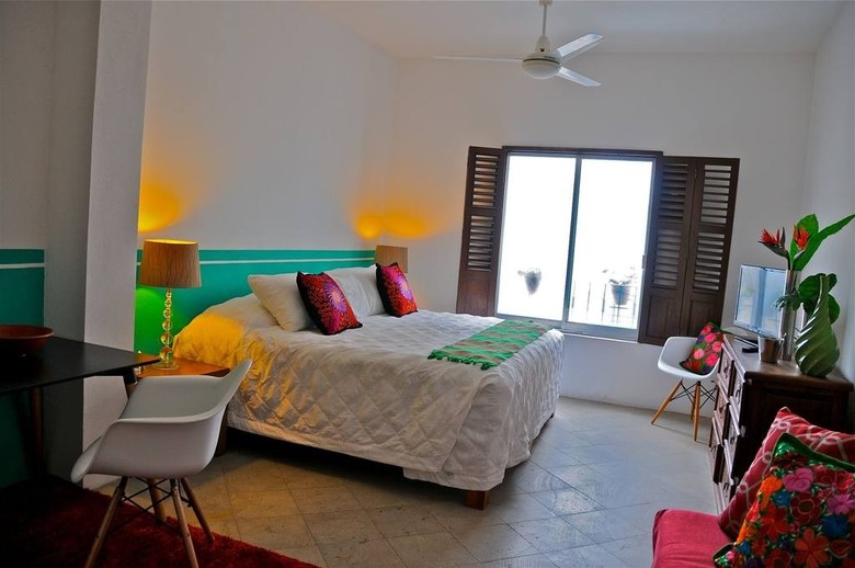 Villa Mercedes Petit Hotel