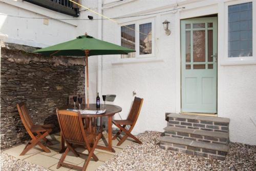 Lakestone Cottage