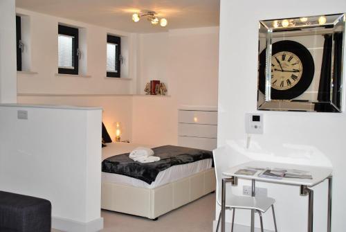 15 Sheet Street Apartment
