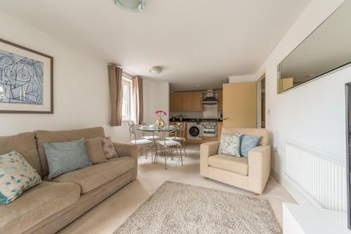 Hampden Apartments - The Beatrice