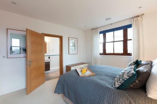 Hampden Apartments - The Henry