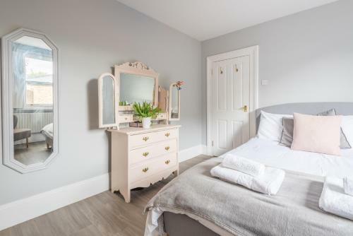 Apartamento Stylish Home Overlooking Twickenham Green