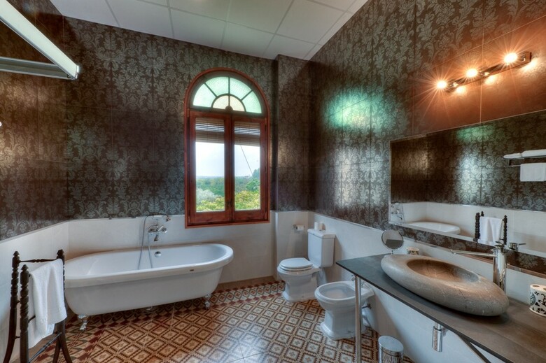 Hotel Casa Ceremines