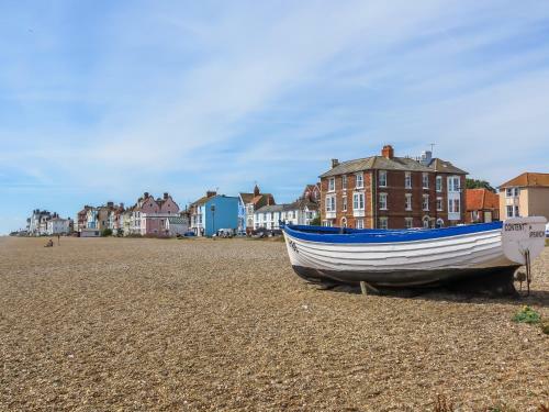 2 Bell Lodge, Thorpeness