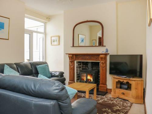 44 Heathcliff Cottage, Swansea