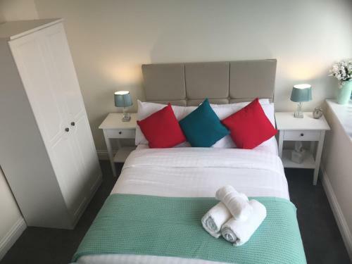 Guild House Apartments By Opulent Orchid Suites