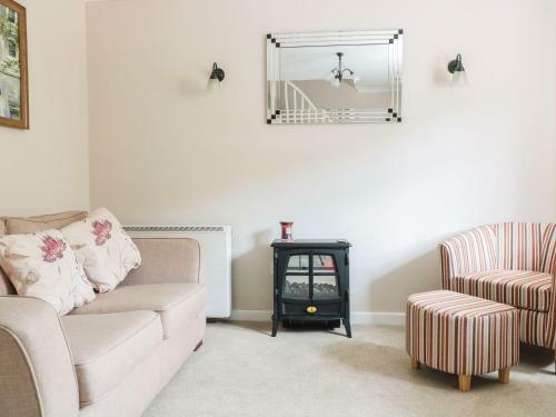 4 Wye Rapids Cottages, Ross-on-wye