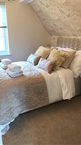 Villa Luxury 3 Bed Home By The Lake